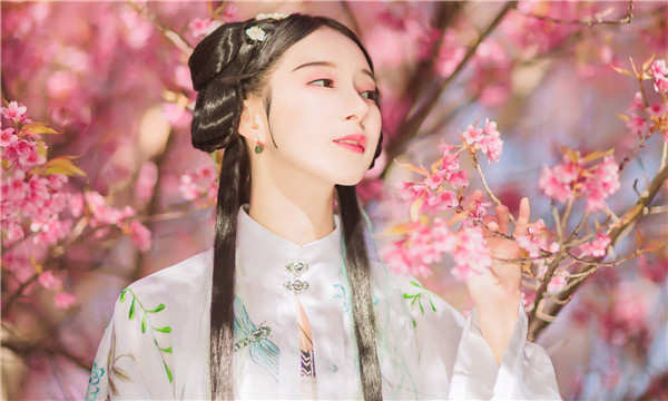 隆林供卵试管婴儿：助您实现家庭梦想的科学方案